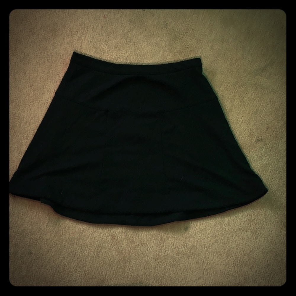 black skirt